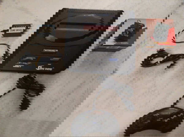 Παιχνιδομηχανη παιχνιδιων SEGA MEGADRIVE 2 Retro Κονσόλα Με  χειριστηριο vintage