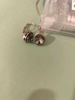 Earrings with silver-purple stone like new