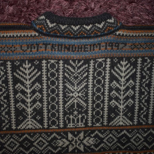 Dale of Norway Trondheim 97 wool sweater like new, colorful, size L