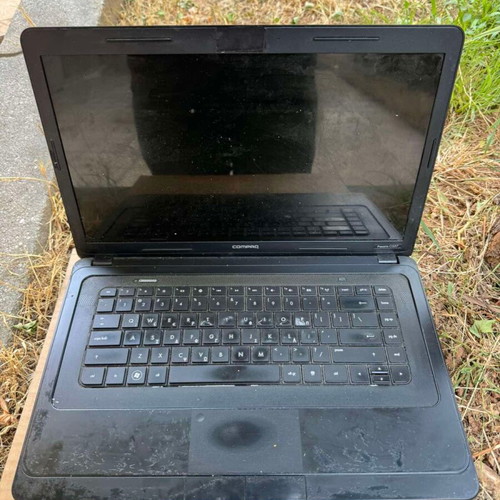 HP Compaq Presario CQ57 laptop used for parts or repair