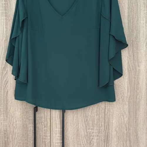 Shein women's blouse like new, dark green V-neck butterfly sleeves