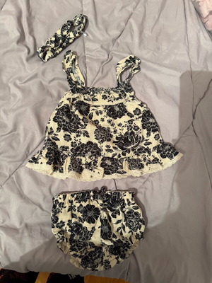 Baby set 3 months like new