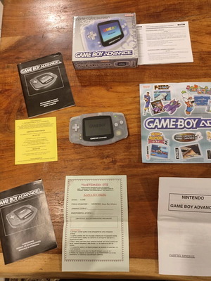 Nintendo Gameboy Advance μεταχειρισμένο, πλήρες κουτί με εγχειρίδια