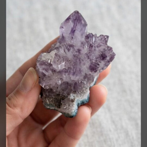Amethyst purple crystal 6cm used with many pyramidal crystals
