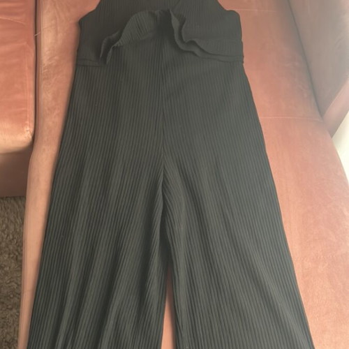 Zara jumpsuit like new, size large, black