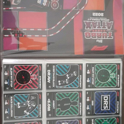 Topps Turbo Attax 2022 album with full card set and limited edition