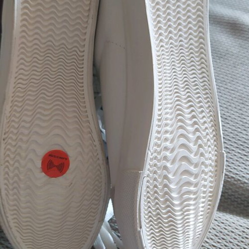 Papaya sneakers size 38 new with tags, white and pink with grey details