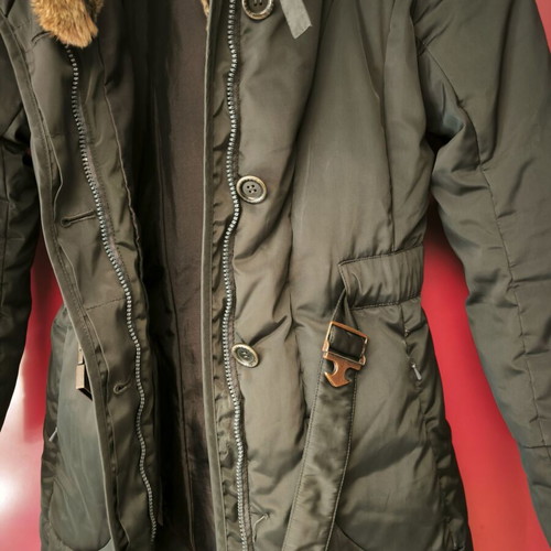 Hetregó women's brown jacket medium like new, missing one button