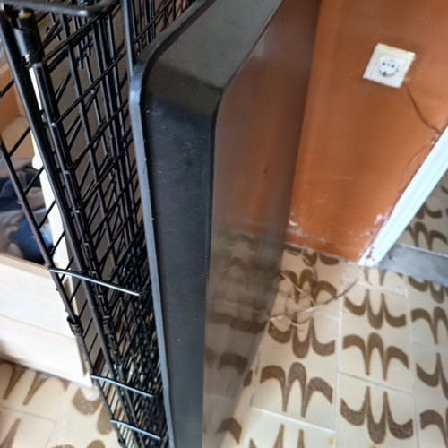 Dog and cat transport cages like new, metal 60x90 cm and plastic 30x60 cm