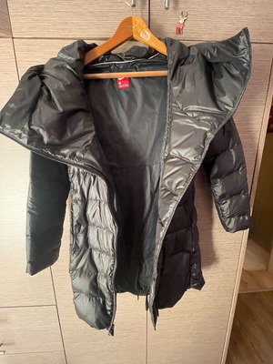 Nike puffer girl 146 cm black like new