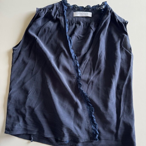 Max Mara silk blouse size EU 38 like new, blue with lace