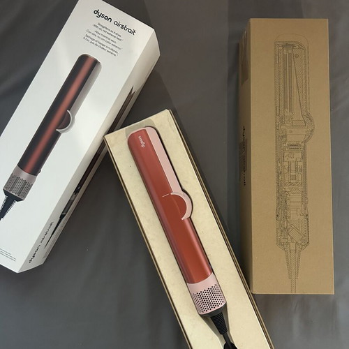 Dyson Airstrait hair straightener