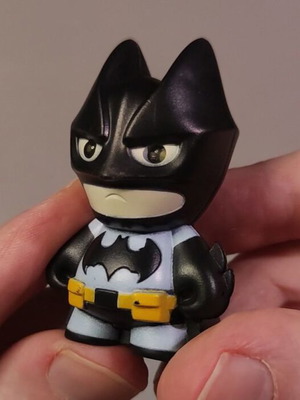Batman figure keychain with LED light and sound effects like new