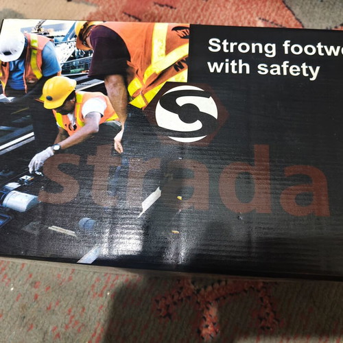 Work safety shoes new, size 43, black and gray