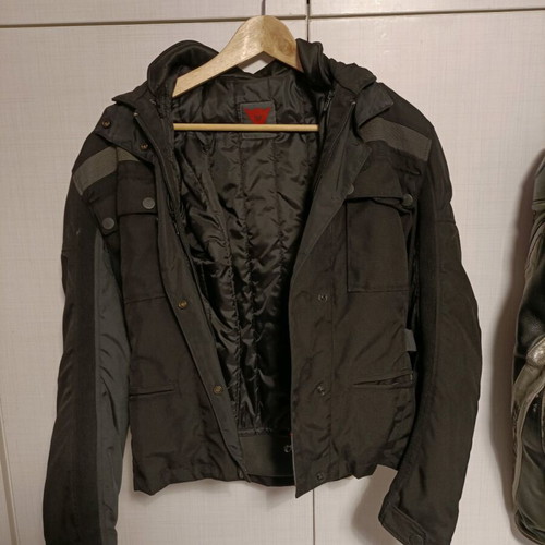 Dainese women's jacket like new with protectors, size 42