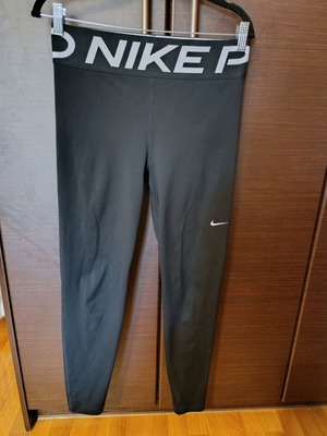 Nike Pro leggings like new, size M, black
