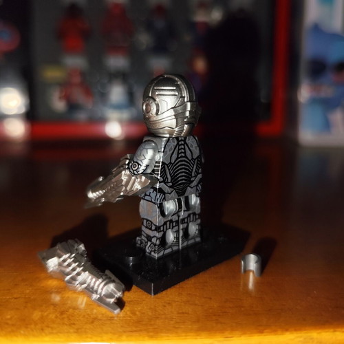 Cyborg DCEU figure like new with accessories