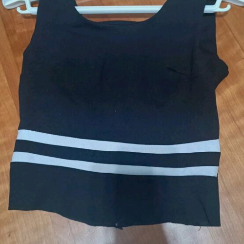 Blouse like new, size M, black and white