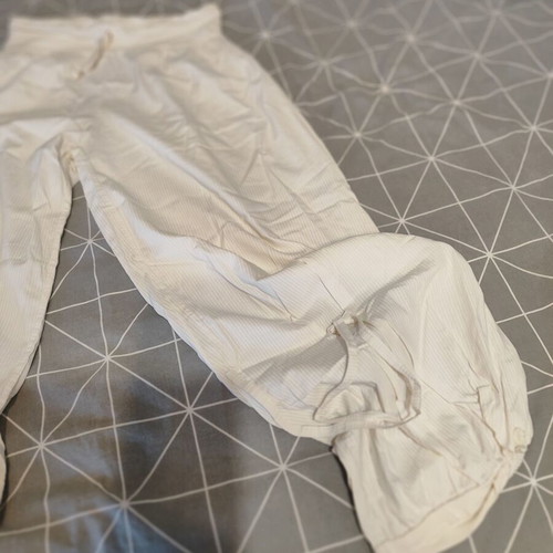 Pantelona thin fabric like new