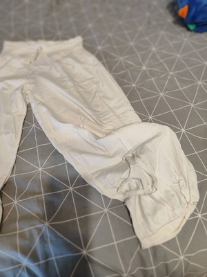 Pantelona thin fabric like new