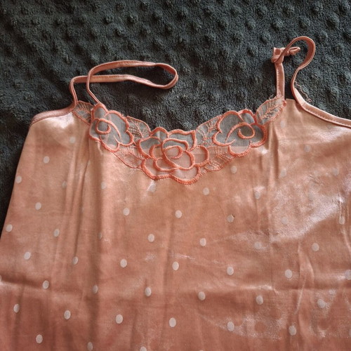 Pink satin pajama set small like new