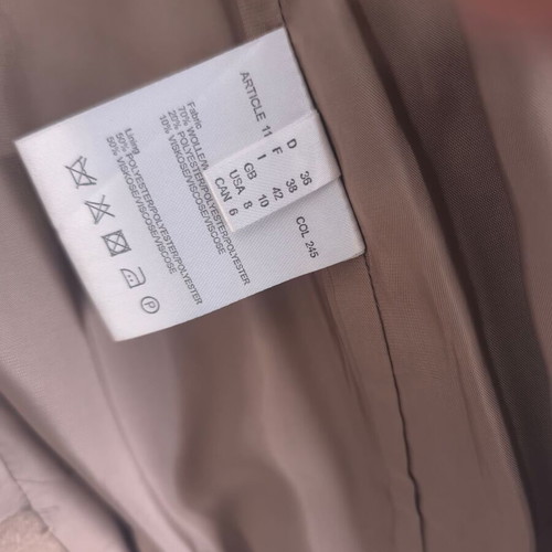 Wool short coat like new, camel color