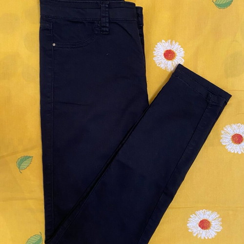 Stradivarius black pants slim fit like new size S