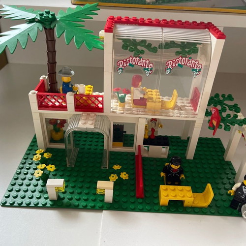 Lego 6376 Breezeway Cafe used vintage set with box and instructions