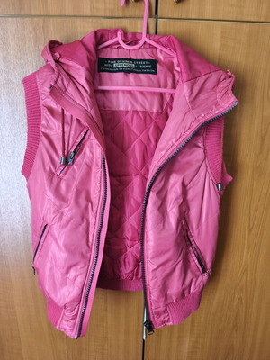 Splendid sleeveless puffer vest like new, pink, size M