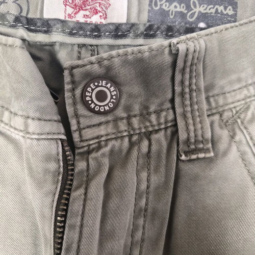 Pepe Jeans kids khaki cargo shorts with multiple pockets, like new, size 134 cm