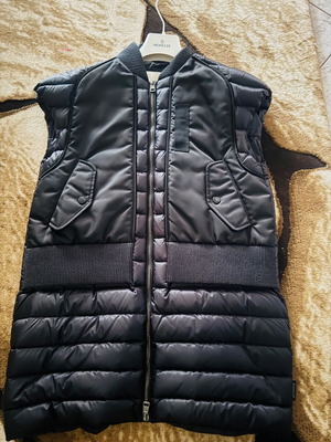 Moncler long sleeveless vest new, size S, black