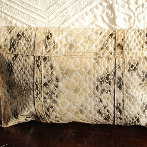 Warehouse bag used with animal print