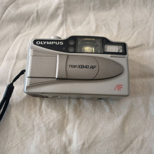 Olympus Trip XB41 analog camera for 35mm film like new