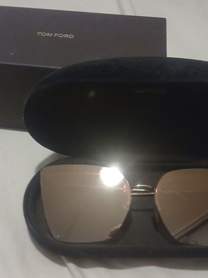 Tom Ford sunglasses like new, gold frame, pink orange lenses