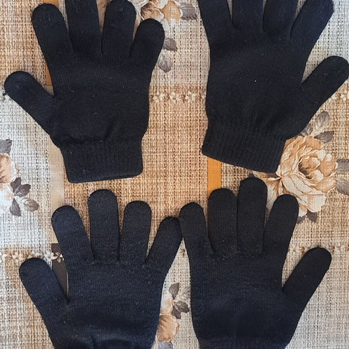 Gloves with PAOK name like new, black and white, for 10-14 years old