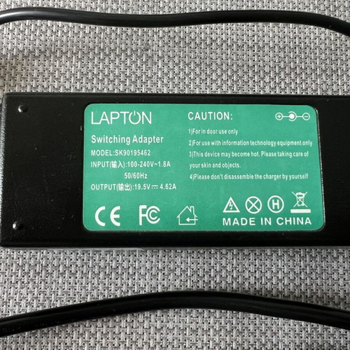 Lapton AC/DC Adapter for Laptop like new, compatible with Dell