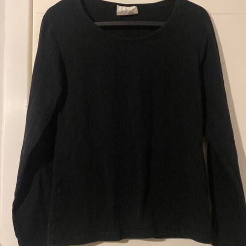 Black long-sleeve blouse like new, size L