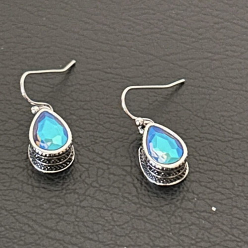Handmade dangling earrings with turquoise stone new