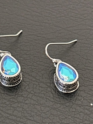 Handmade dangling earrings with turquoise stone new