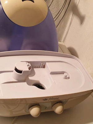 Home humidifier used with extra water tank