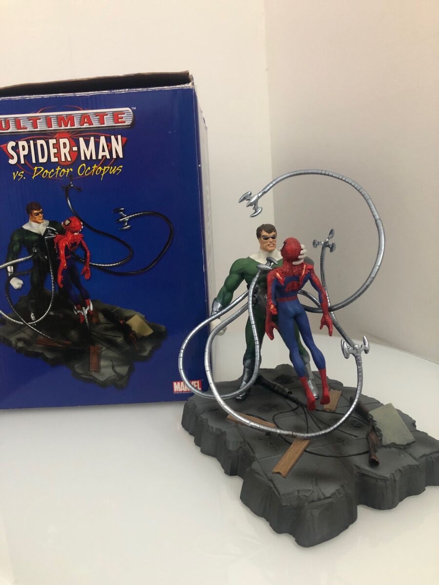 Ultimate Spider-Man vs Doctor Octopus… - € 150,00 - Vendora.cy
