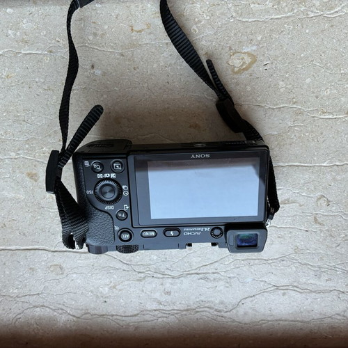 Sony A6000 mirrorless camera with lenses like new