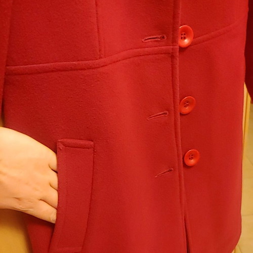 Ysatis coat red size S like new