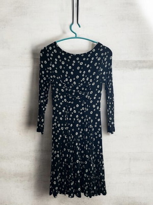 Long-sleeve women's dress S black like new