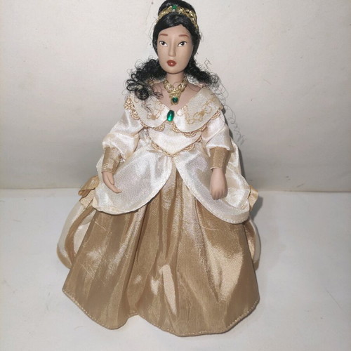 Deagostini Disney Princess 6 Porcelain Dolls like new, pack