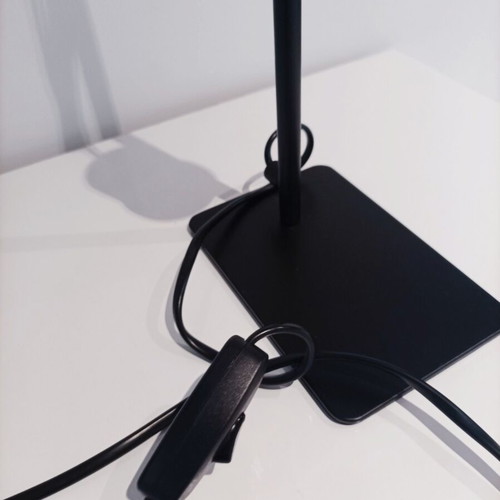 Black Metal Table Lamp new, modern and elegant