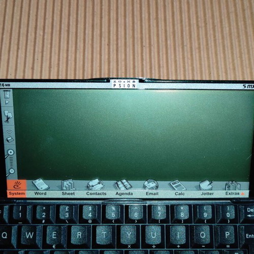 Psion MX5 series PDA like new with stylus and memory card