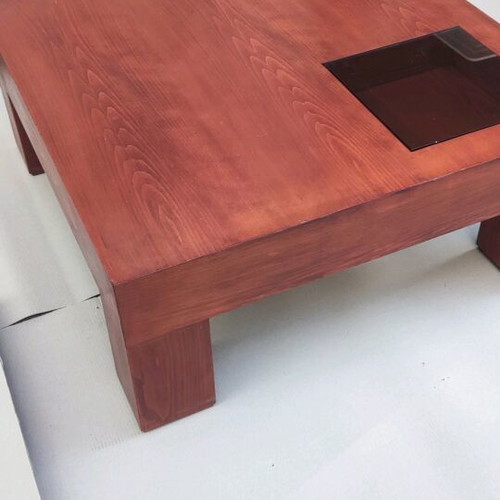 Coffee table like new, dimensions 100x100x40 cm