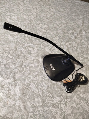 Genius microphone unused