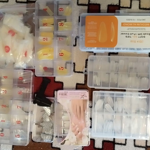 Gel tips and tips set like new